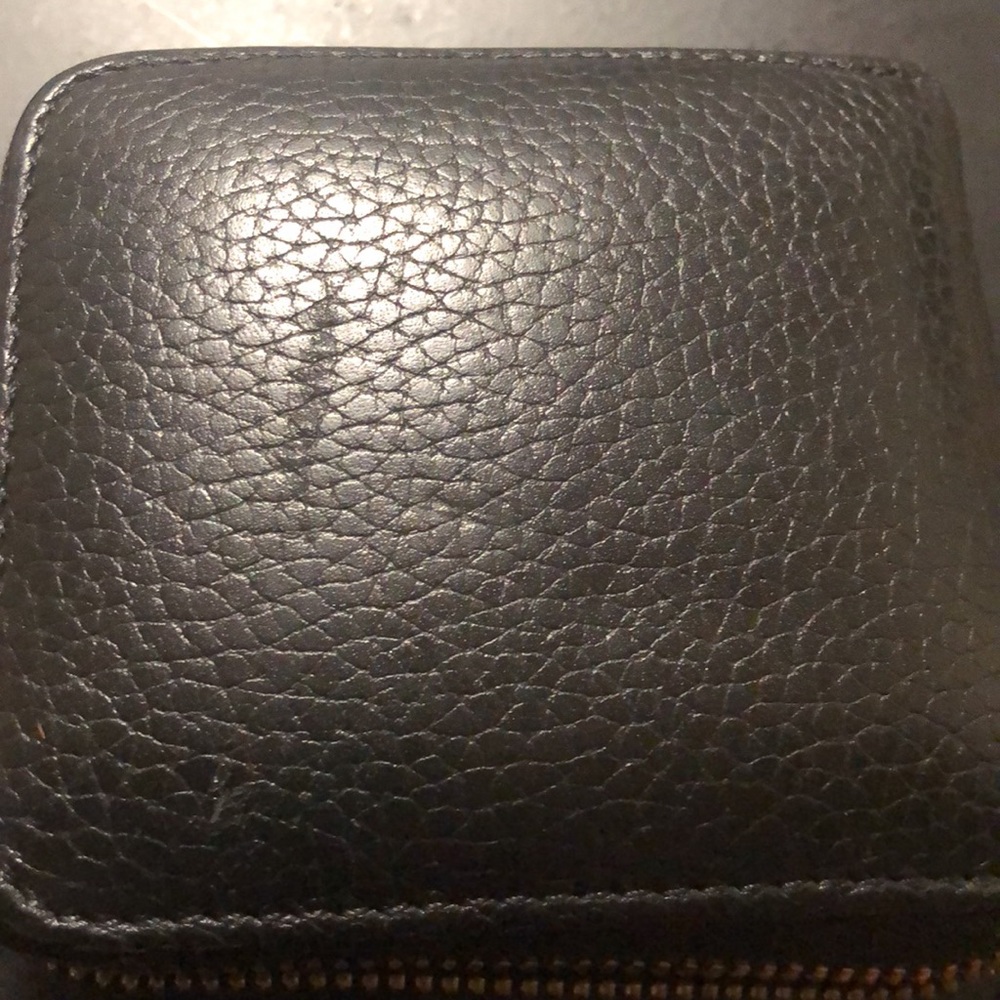 Cuyana Small Zip Wallet - Picture 6 of 6